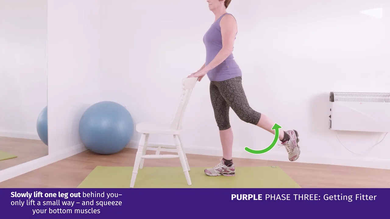 en kvinde, der laver en øvelse